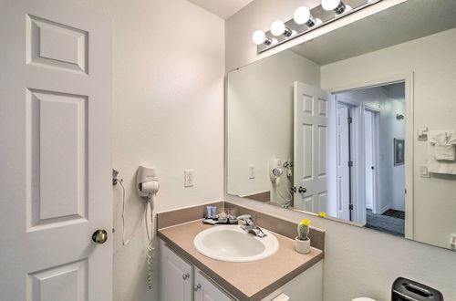 Foto 8 - Cozy Kissimmee Townhome ~ 8 Mi to Disney World