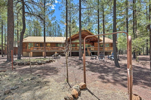 Photo 26 - Expansive Pinetop Cabin w/ Fireplace + Grill