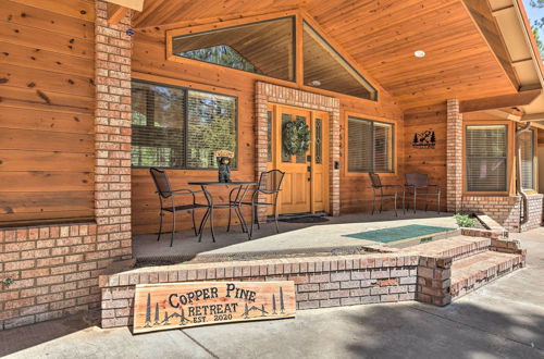 Photo 22 - Expansive Pinetop Cabin w/ Fireplace + Grill