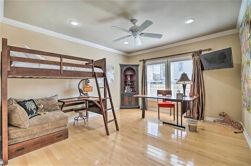 Photo 29 - Spacious Midtown Houston Home w/ Deck