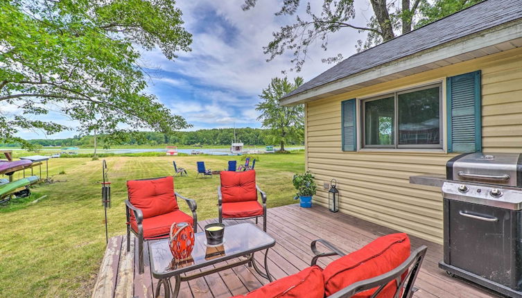 Photo 1 - Cottage on Tubbs Lake w/ Kayaks, Grill & Fire Pit