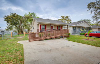 Photo 2 - Charming Biloxi Vacation Rental Near Beach