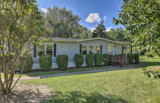 Photo 1 - Charming Burdett Home With Grill, Gazebo + Yard