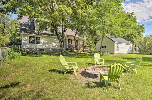 Foto 12 - Charming Taylors Falls Home w/ Deck, Fire Pit