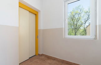 Photo 2 - Grzegorzecka Apartment Cracow by Renters