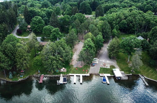 Foto 16 - Indian Lake Retreat w/ Wet Bar & Covered Deck