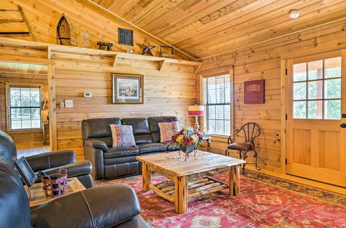 Photo 7 - Cozy New Braunfels Family Cabin w/ Porch & Views