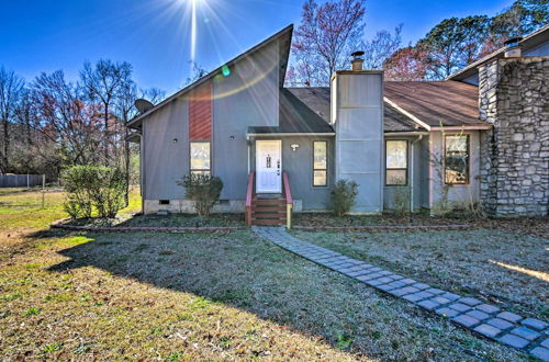 Photo 9 - Updated Fayetville Townhome-away-from-home w/ Yard