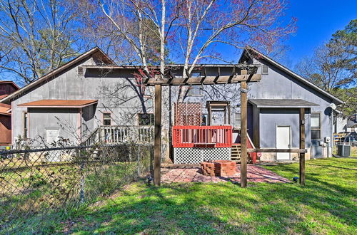 Photo 20 - Updated Fayetville Townhome-away-from-home w/ Yard