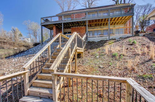 Photo 5 - Waterfront Florence Home w/ Private Dock