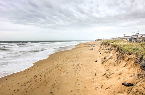 Foto 34 - Kitty Hawk Townhome at Sea Dunes - Walk to Beach