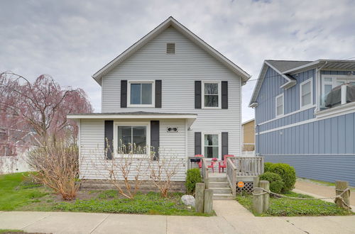 Photo 10 - Spacious South Haven Retreat Near Lake Michigan