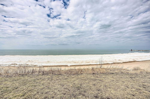 Photo 24 - Spacious South Haven Retreat Near Lake Michigan