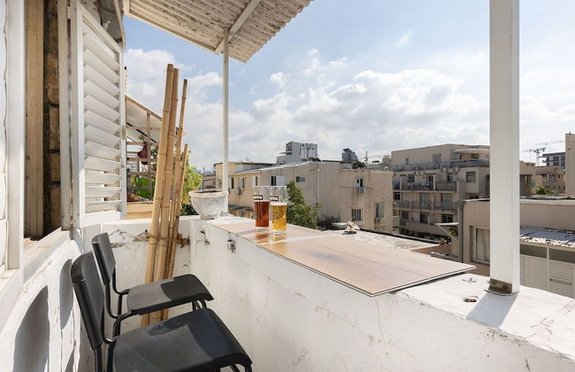 Artistic Downtown Vibe Apt in Florentin - Foto 22