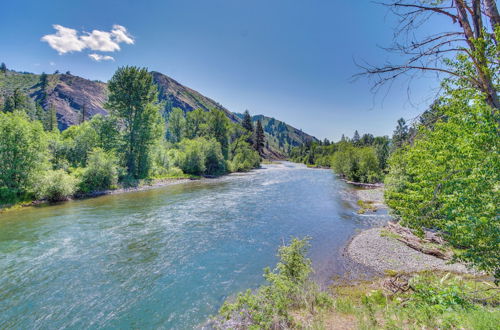 Foto 20 - Remote Escape: Peaceful Cabin Near Naches River