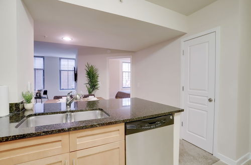 Photo 16 - Beautiful 2BR Condo at Pentagon City