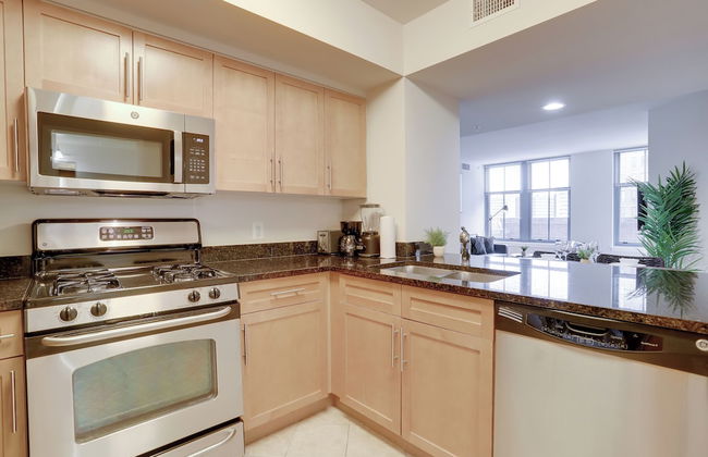 Walkable Alexandria Apts - Foto 65