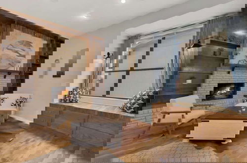 Photo 35 - Huge Luxury Home With Hot Tub and Sauna - 2 mi to Dwntn