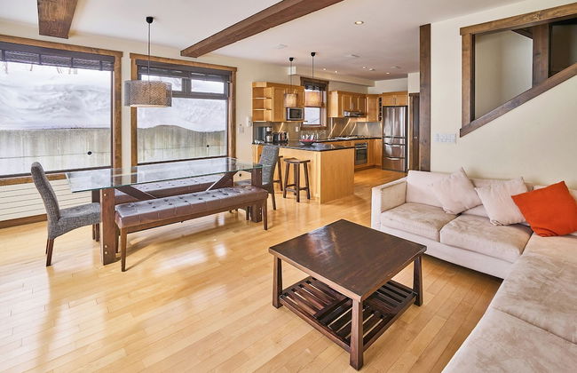 Niseko Central Houses and Apartments - Photo 1