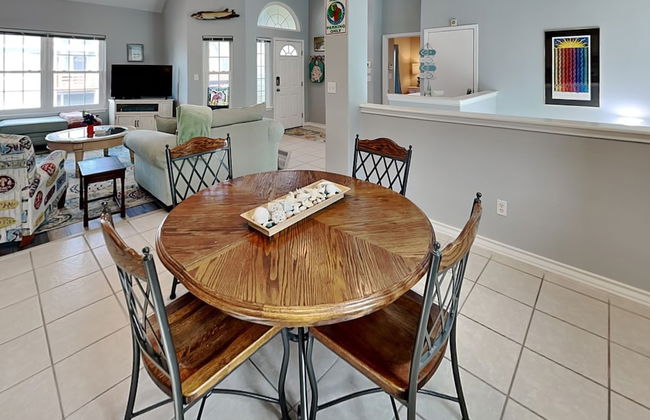 Beach Place - Photo 10