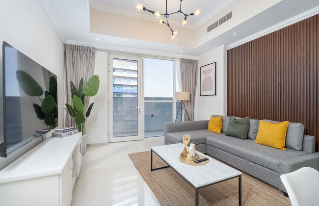 Luxe Apartments near Dubai Mall, Burj Khalifa - Pool, Gym, & Parking by Sojo Stay - Foto 79