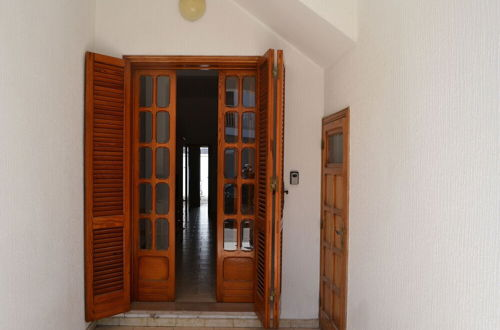 Foto 36 - Charming Holiday Home Near The Beach With A Terrace Parking Available, Pets