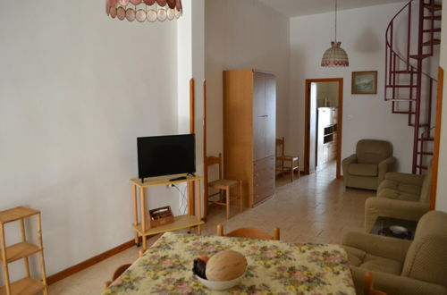 Foto 15 - Charming Holiday Home Near The Beach With A Terrace Parking Available, Pets