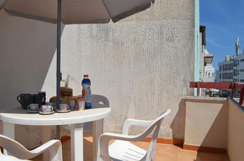 Photo 38 - Charming Holiday Home Near The Beach With A Terrace Parking Available, Pets