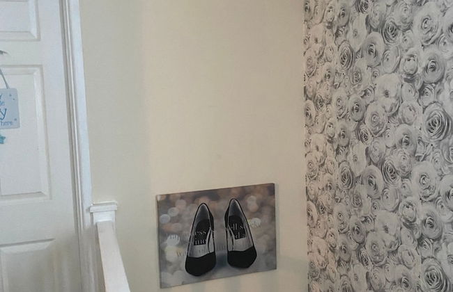 Beautiful House Minutes Away From Liverpool Airport With Huge Garden - Foto 10