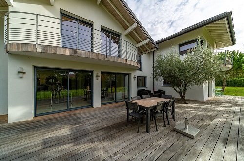Foto 11 - Dream 5BD Villa for Families Geneva 14KM