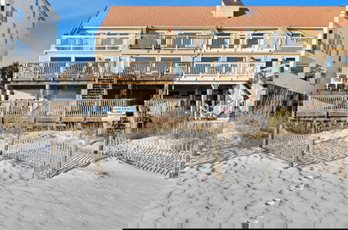 Foto 71 - Destiny on the Sand by Avantstay Direct Beach Access! Bbq on Large Ocean Facing Patio