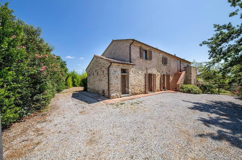 Foto 53 - Beautiful 5-bed Villa in Cortona, Private Pool