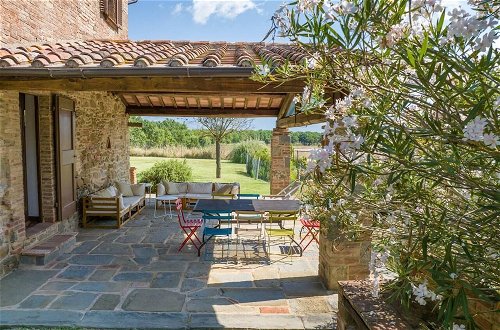 Foto 49 - Beautiful 5-bed Villa in Cortona, Private Pool