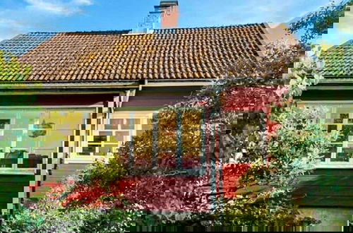 Foto 1 - 5 Person Holiday Home in Hedekas