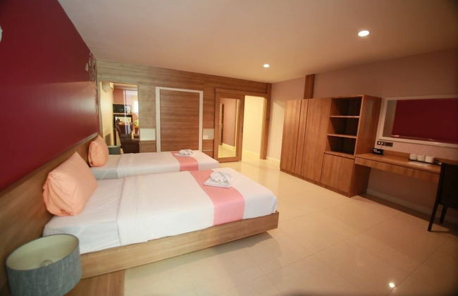 Pintree Service Apartment Pattaya - Photo 25