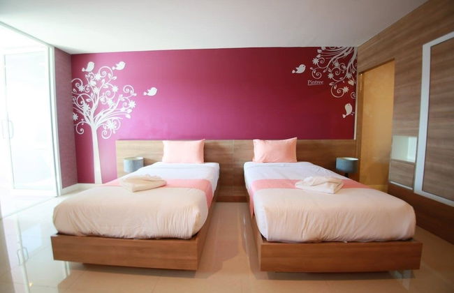 Pintree Service Apartment Pattaya - Photo 35