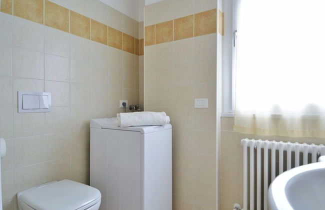 Apartment by Lake Como Near Spiaggia di Dervio - Photo 13