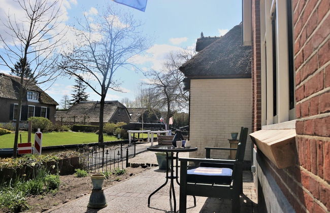 Lodge in Giethoorn With Breakfast - Foto 18