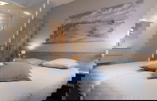 Foto 3 - Design Apartment in Zeeland With its own Wellness