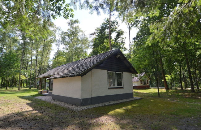 Completely Detached Bungalow in a Nature-filled Park by a Large fen - Foto 72
