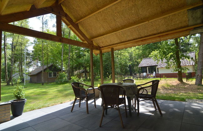Completely Detached Bungalow in a Nature-filled Park by a Large fen - Foto 28