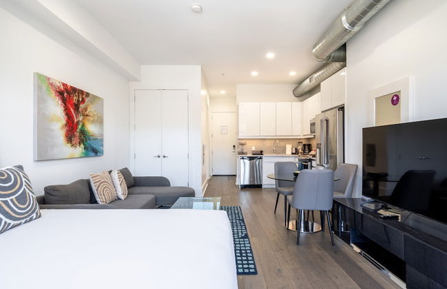 Dharma Home Suites Hoboken at Novia - Foto 64