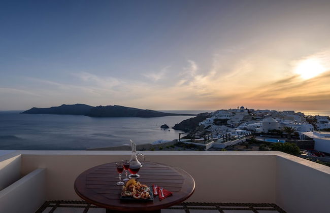 Nikos Villas Hotel in Oia Santorini - Foto 41