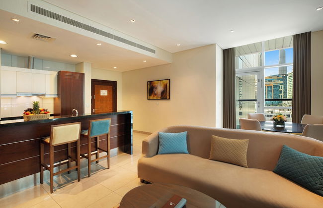 Royal Continental Suites - Foto 23