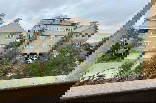 Photo 16 - Ocean Lodge Resort