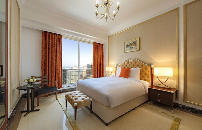 Dusit Hotel & Suites Doha - Photo 10