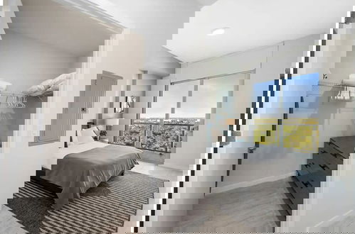 Photo 11 - Modern Condo in Design District
