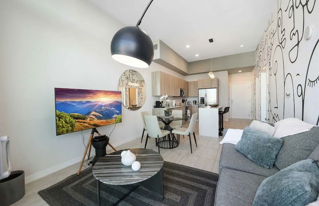 Modern Condo in Design District - Photo 37