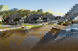 Foto 1 - Villa in Balk With Private Jetty