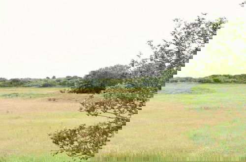 Foto 29 - Appealing Farmhouse by the Beach